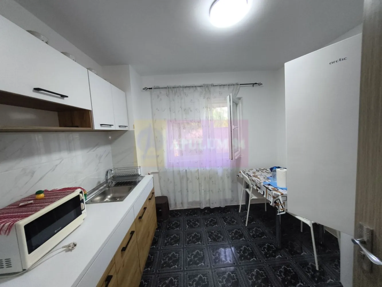 Apartament frumos lângă Metrou M2 și Parc