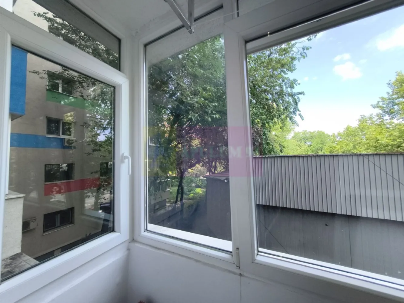 Apartament frumos lângă Metrou M2 și Parc