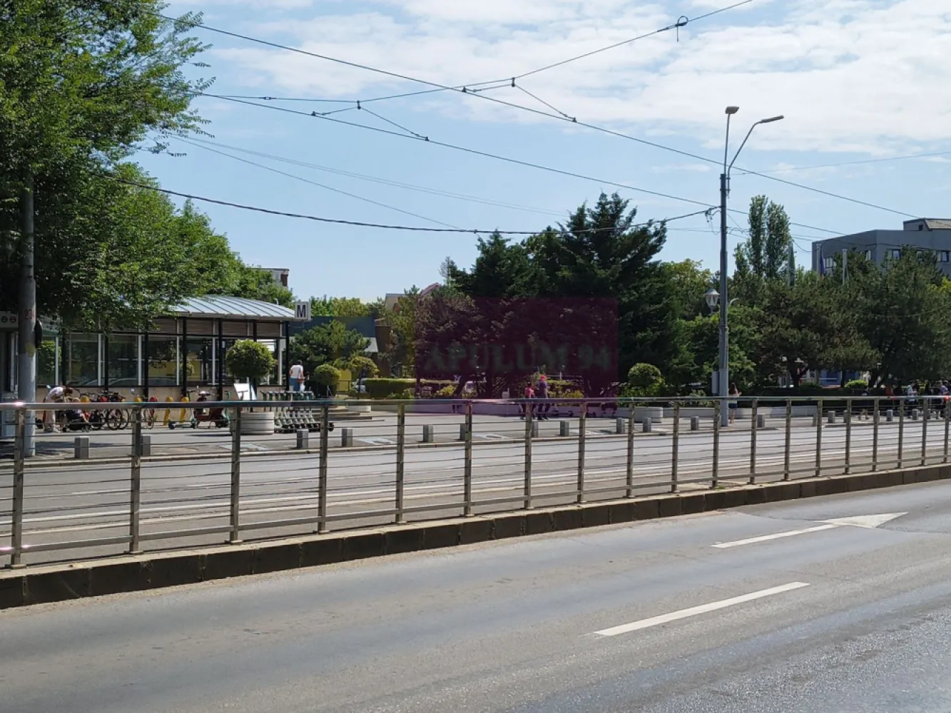 Apartament frumos lângă Metrou M2 și Parc
