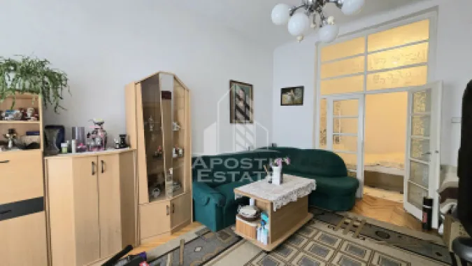 Casa de vanzare, 7 camere si 4 bai, centrala proprie, zona Odobescu