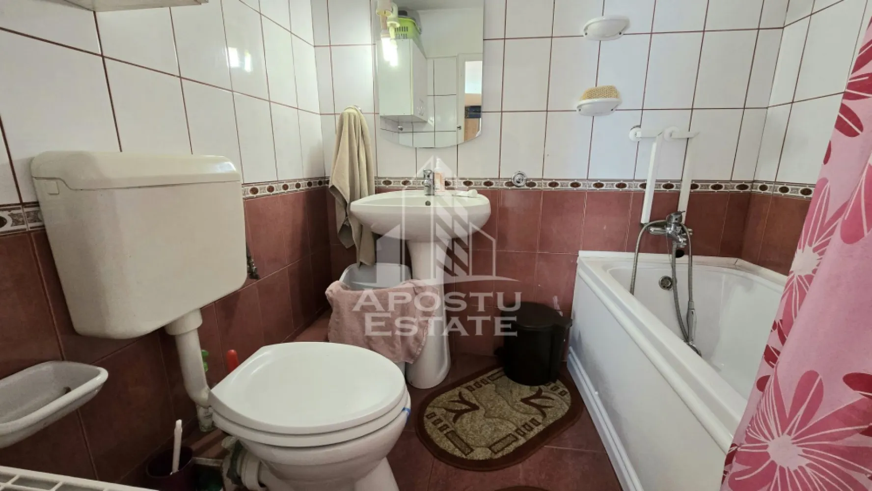 Casa de vanzare, 7 camere si 4 bai, centrala proprie, zona Odobescu