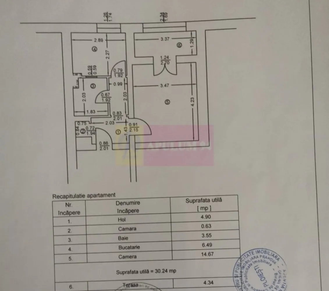 Apartament de inchiriat în Campina - Agentia Imobiliară Mervani vă prezintă un apartament cu o camera, situată la parterul unui bloc cu 4 etaje, într-o zonă apreciată a municipiului Câmpina, la câteva minute de centrele comerciale Kaufland și Lidl.

Locuința este complet mobilată și utilată, fiind pregătită pentru mutare imediată. Garsoniera beneficiază de centrală termică proprie pe gaz, tâmplărie PVC cu geam termopan și contorizări individuale pentru toate utilitățile, oferind un confort sporit și costuri ușor de gestionat.

Baia este dotată cu cadă, iar bucătăria dispune de aragaz, frigider și mașină de spălat. Poziționarea imobilului oferă acces rapid către magazine, școli, parc și alte puncte de interes din zonă. În apropierea blocului există locuri de parcare disponibile.

Garsoniera se închiriază pe termen lung, perioada minimă contractuală fiind de un an.

Dotări și beneficii:

 Parter, bloc cu 4 etaje;
 Mobilată și utilată complet;
 Centrală termică proprie pe gaz;
 Tâmplărie PVC cu geam termopan;
 Contorizări individuale;
 Baie cu cadă;
 Bucătărie echipată cu aragaz, frigider și mașină de spălat;
 Aproape de Kaufland și Lidl;
 Parc, școli și alte facilități în proximitate;
 Locuri de parcare disponibile în zonă.

Comision agenție pentru chiriaș: 650 lei.

Pentru informații suplimentare și programarea unei vizionări, vă rugăm să contactați Agenția Imobiliară Mervani la telefon 0729 935 536.