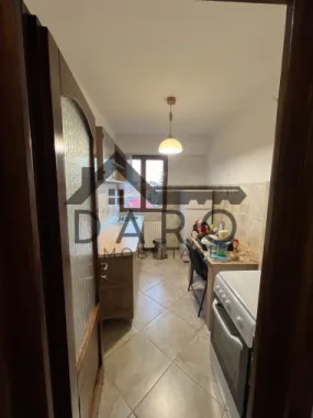 De inchiriat apartament 2 camere in centru
