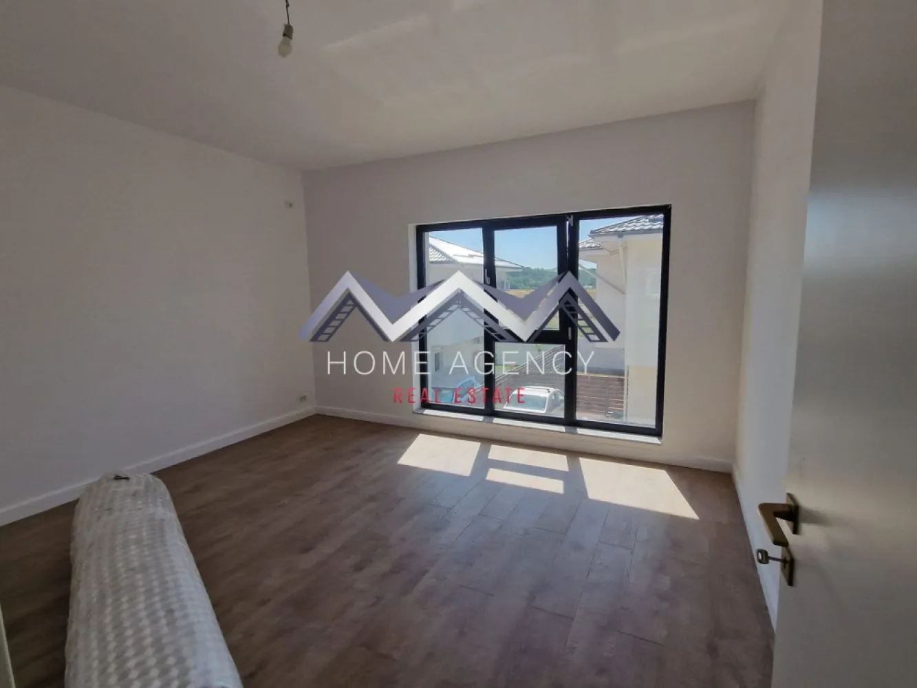 Casă single P+1+Pod în Otopeni