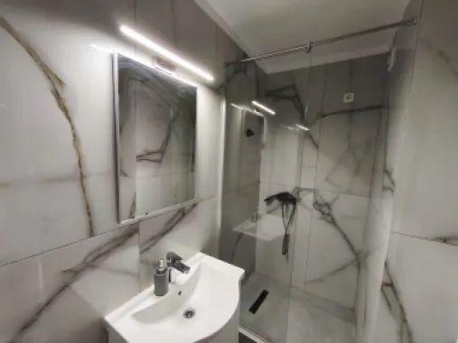 De inchiriat apartament spatios, 3 camere, pe Faleza, 900 euro