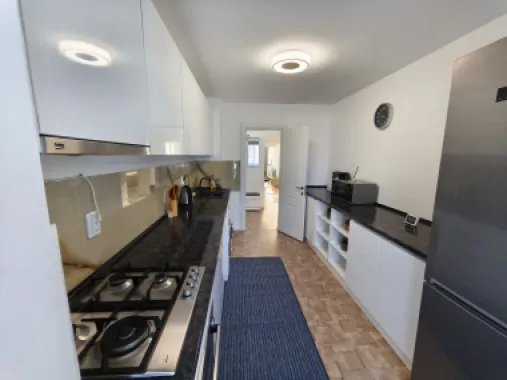 De inchiriat apartament spatios, 3 camere, pe Faleza, 900 euro