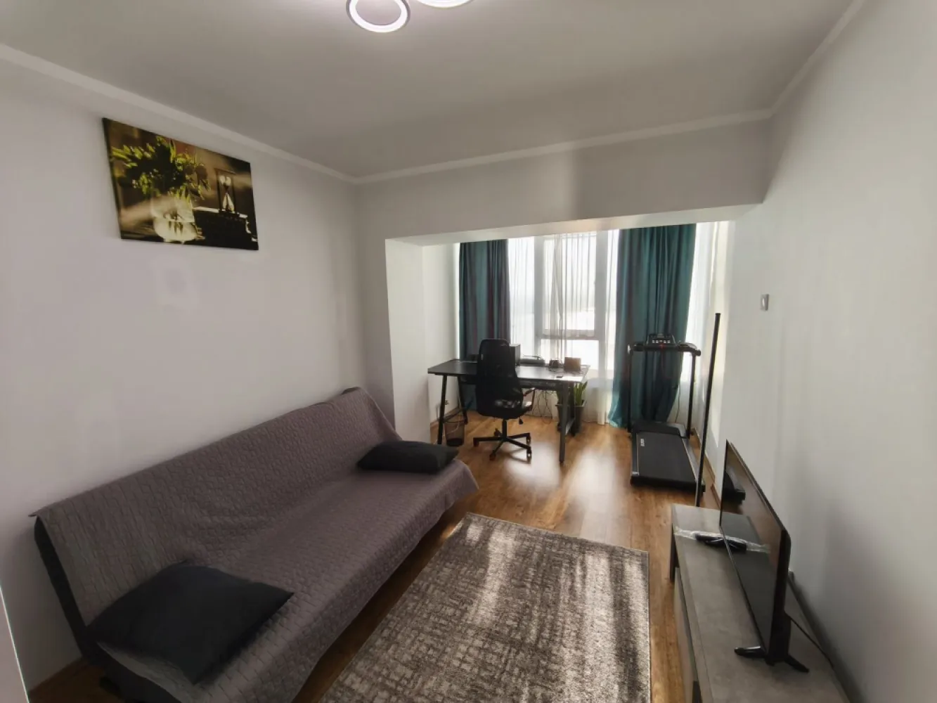 De inchiriat apartament spatios, 3 camere, pe Faleza, 900 euro