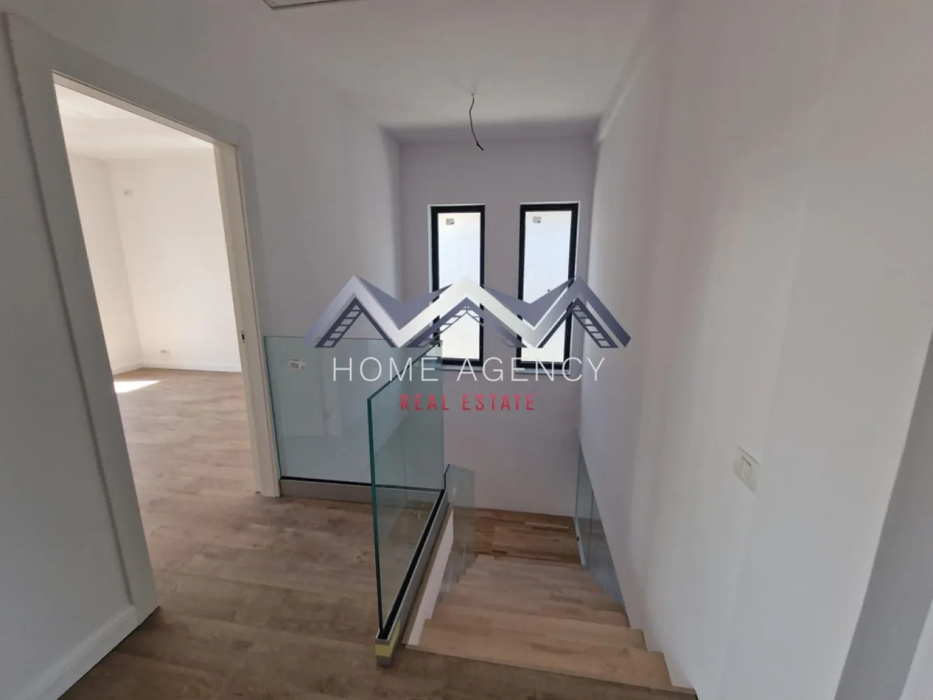 Casă single P+1+Pod în Otopeni