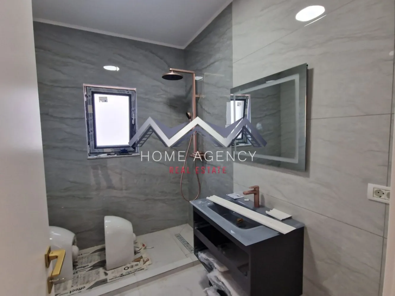 Casă single P+1+Pod în Otopeni