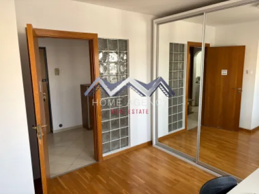 Apartament 3 camere lângă metrou - Str. Ileana Cosânzeana, parc Sebastian