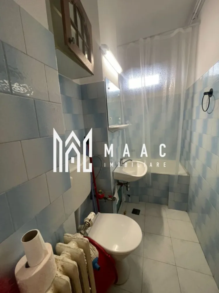 Apartament 2 camere | Mihai Viteazu | Mobilat și utilat | Disponibil imediat | - MAAC Imobiliare vă propune spre închiriere un apartament cu 2 camere semidecomandate, având o suprafață utilă de 36 mp, situat la etajul 4 al unui imobil cu 5 etaje, în zona Mihai Viteazu, în apropierea Colegiul Pedagogic Andrei Șaguna.

Apartamentul este compartimentat practic și este format din:
- living
- dormitor
- bucătărie
- baie
- hol
- cămară

Locuința se închiriază complet mobilată și utilată, fiind disponibilă imediat. 

Poziționarea excelentă oferă acces rapid către stații de autobuz, școli, grădinițe, magazine, farmacii și alte puncte de interes, ceea ce îl face potrivit atât pentru o persoană, cât și pentru un cuplu sau o familie tânără.

Garanție: echivalentul unei chirii

Pentru mai multe detalii sau programarea unei vizionari, nu ezitați să ne contactați specificând ID: CP3129154