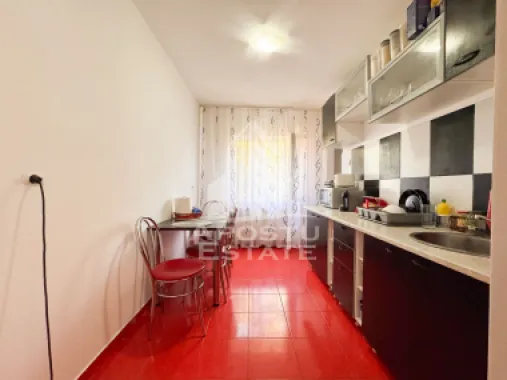 Apartament cu 4 camere de vanzare, etaj intermediar, 80 mpu, Sagului,