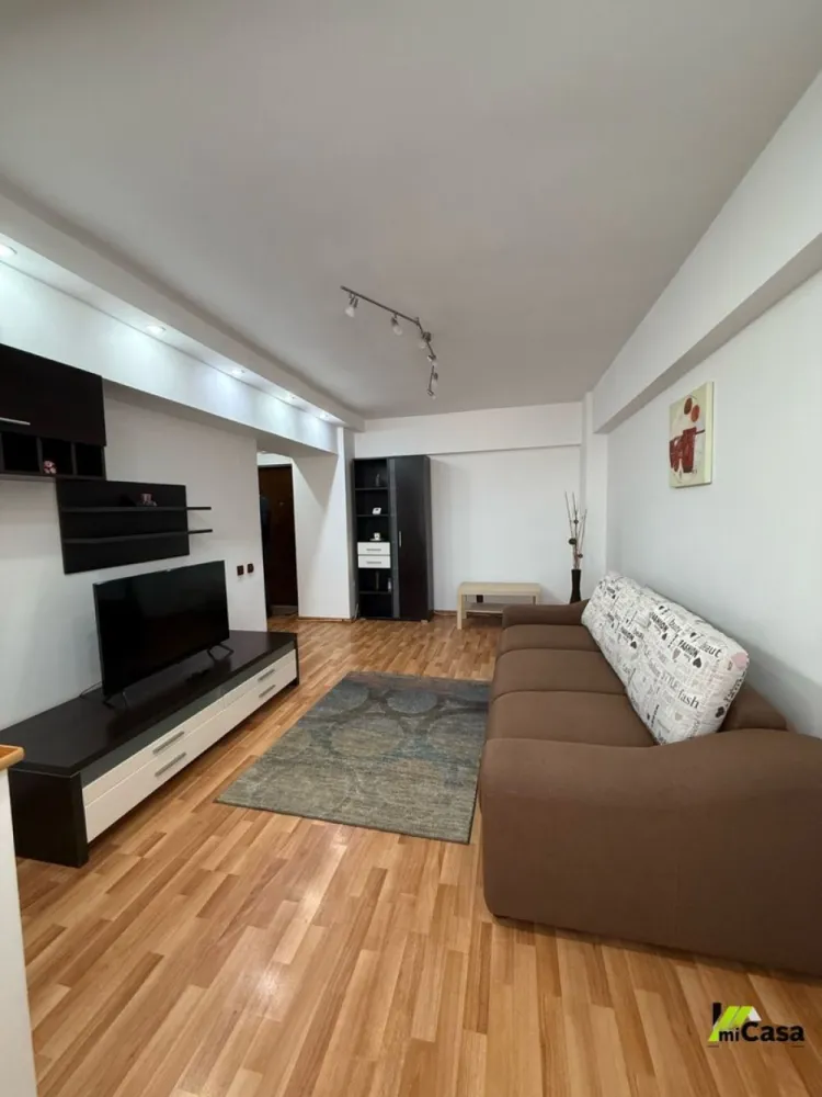 Apartament 2 camere, Mazepa 1 - Agentia Micasa va ofera spre inchiriere un apartament cu 2 camere in Mazepa 1, Complex Ancora, Bloc R5, etajul 2. Se accepta doar pe perioade lungi, minim un an. Nu se accepta fumatori si animale de companie. 
450/luna (negociabil) + garantie