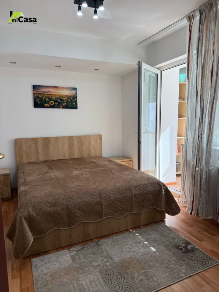 Apartament 2 camere, Mazepa 1 - Agentia Micasa va ofera spre inchiriere un apartament cu 2 camere in Mazepa 1, Complex Ancora, Bloc R5, etajul 2. Se accepta doar pe perioade lungi, minim un an. Nu se accepta fumatori si animale de companie. 
450/luna (negociabil) + garantie