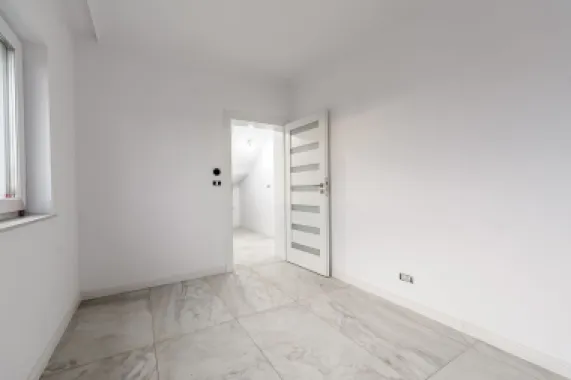 Vilă nouă cu terasă panoramică – design premium, 4 dormitoare, în Gai