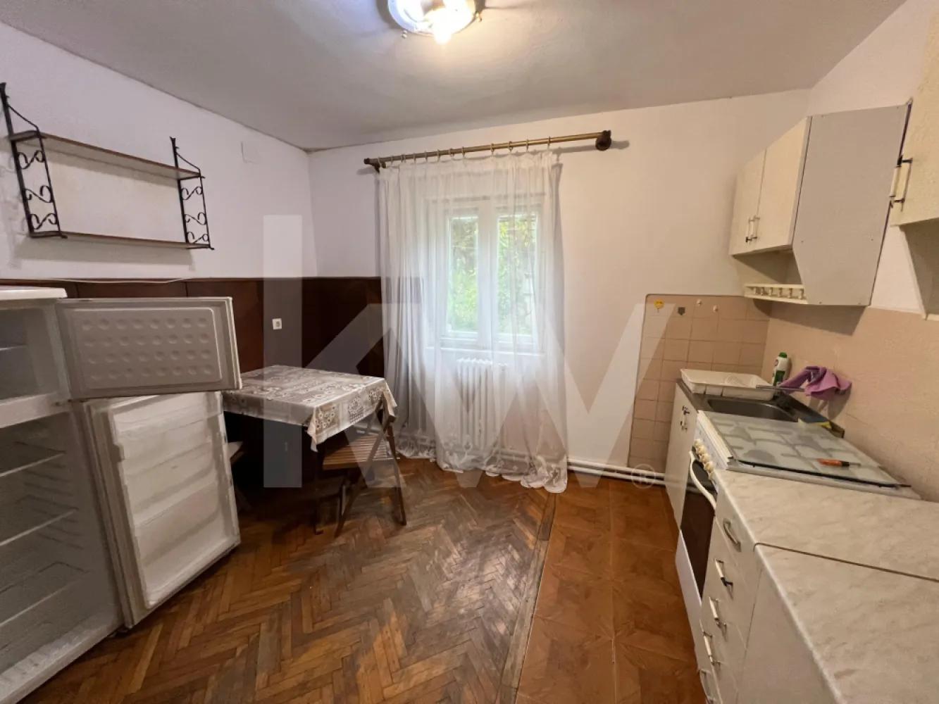 Casa cu gradina de vanzare