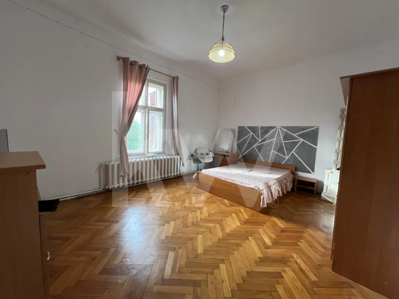 Casa cu gradina de vanzare