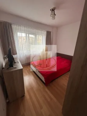 Apartament 5 camere 100mp Zona Padurea Verde