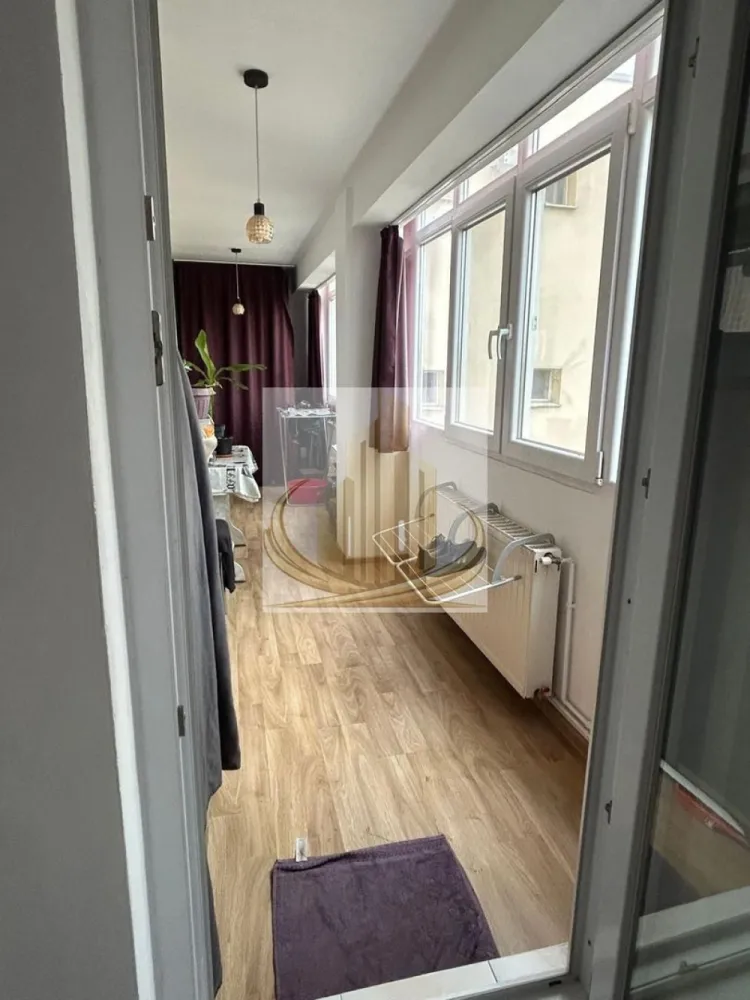Apartament 5 camere 100mp Zona Padurea Verde