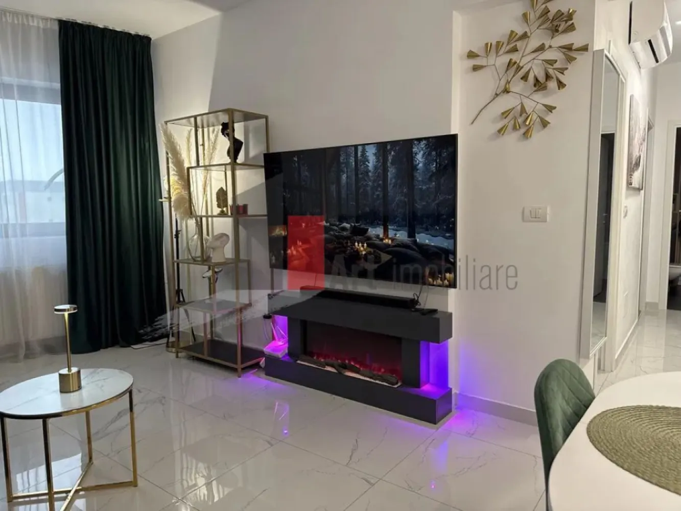 Vanzare apartament 2 camere Politehnica-Grozavesti - Va propunem spre vanzare un apartament deosebit situat in zona Politehnica -Grozavesti,orientare spre Sud spre parc Politehnica.
Electrocasnice Bosch, Samsung, Electrolux 
Se afla la etajul 11/11 al unui imobil construit in 2021
Apartamentul are finisaje ultra- moderne si se vinde complet mobilat si utilat
Loc de parcare se poate achizitiona sau inchiria in complex