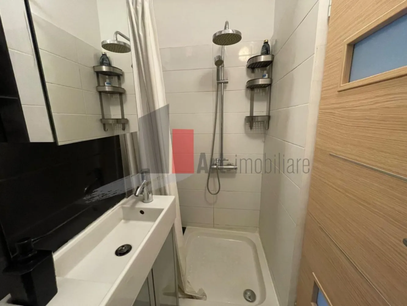 APARTAMENT 2 CAMERE -SALA PALATULUI