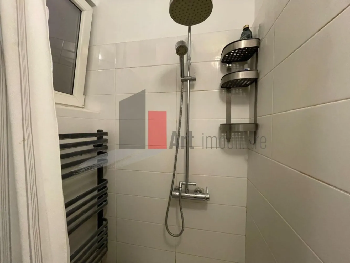 APARTAMENT 2 CAMERE -SALA PALATULUI