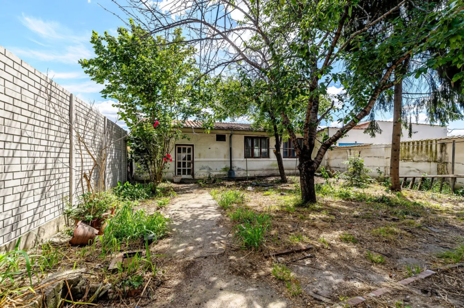 Casă pe Str. Dorobanților | 716 mp teren | Pârneava