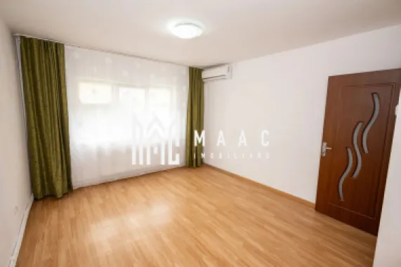 Logo MAAC IMOBILIARE logo