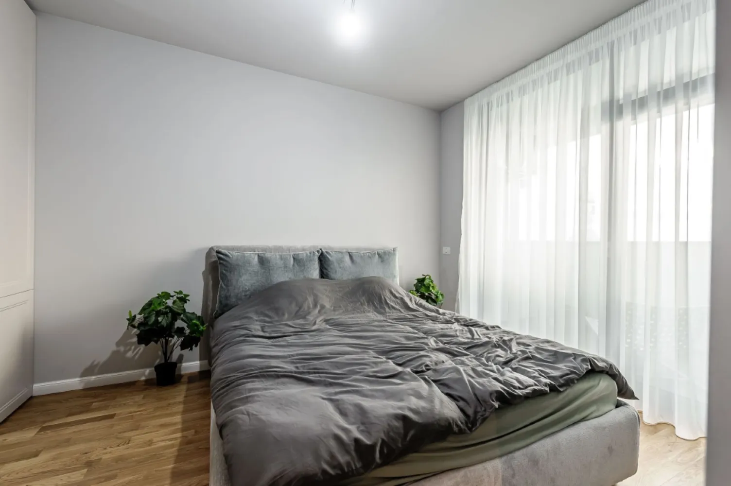 XCity Towers: 3 camere modern, etaj 2, living generos