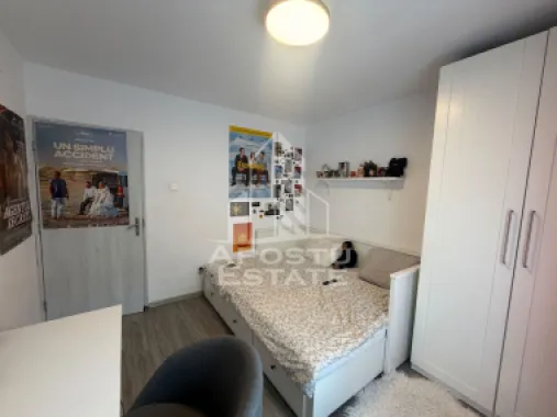 Apartament cu 3 camere de vânzare , etajul 2 , Zona Lipovei, Timisoara