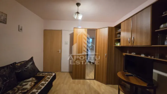 Apartament cu 4 camere de vânzare, zona Lipovei, Timișoara