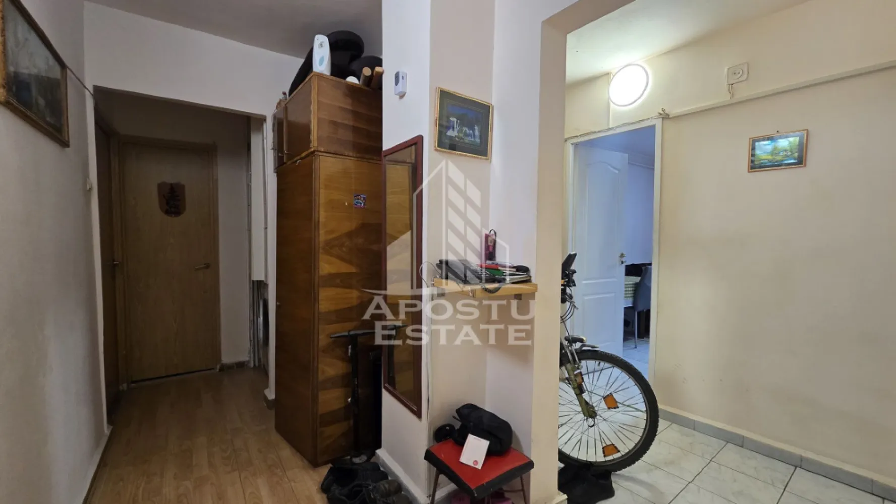 Apartament cu 4 camere de vânzare, zona Lipovei, Timișoara
