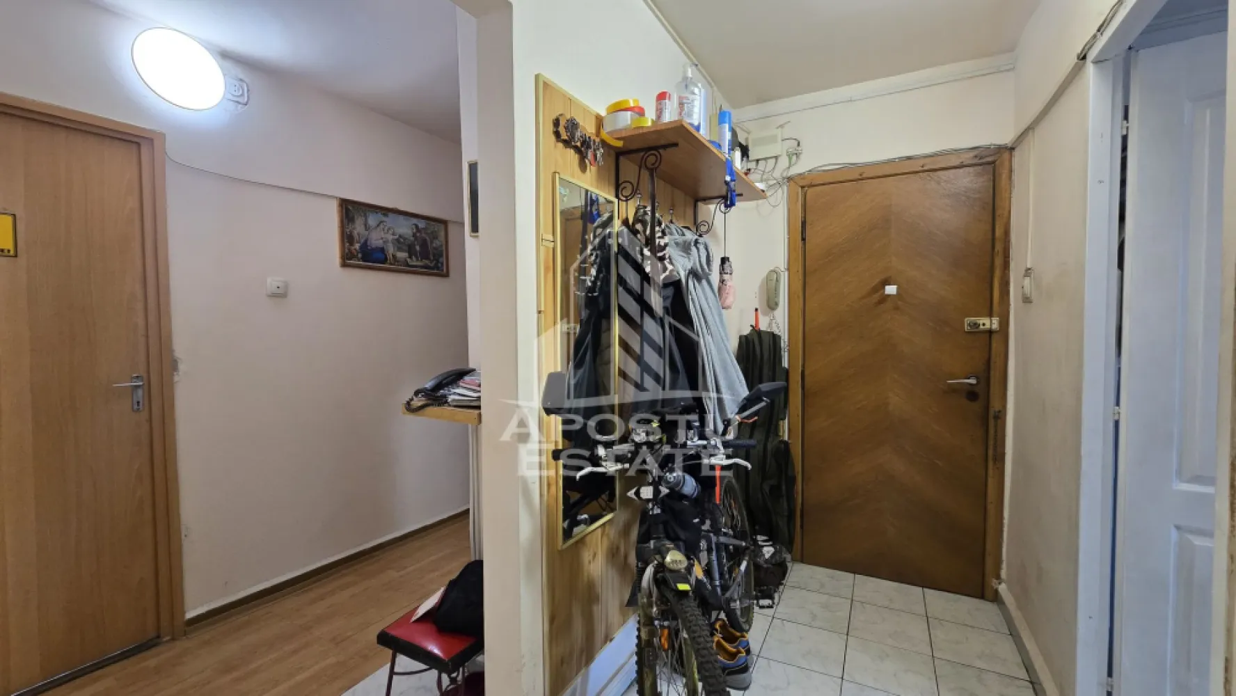 Apartament cu 4 camere de vânzare, zona Lipovei, Timișoara
