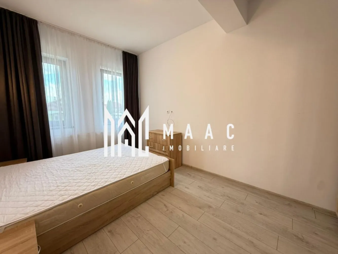 Apartament 3 camere | Balcon | Parcare | Modern | Selimbar
