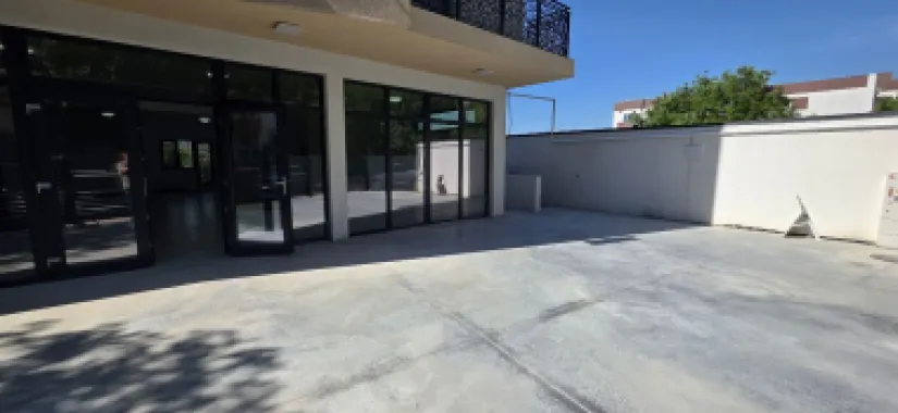 Salajan spatiu comercial 350 mp de inchiriat