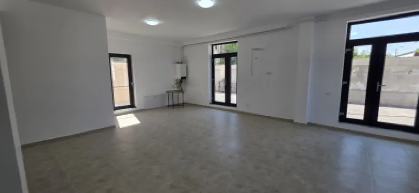 Salajan spatiu comercial 350 mp de inchiriat