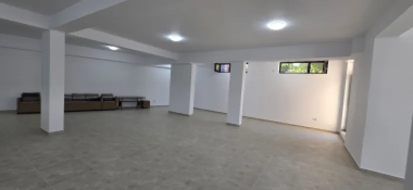 Salajan spatiu comercial 350 mp de inchiriat