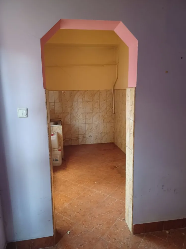 Casă, 500 mp, Muntele Găina. 600 E/lună (neg). Comision 0.