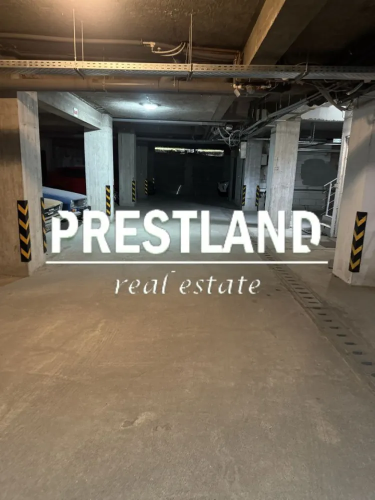 Apartament situat într-o zonă exclusivistă! - Apartament cu 3 camere, decomandat, situat pe Calea Dumbrăvii la et.3 , suprafață utilă 85 mp, cu 2 băi, 2 balcoane și garaj subteran se vinde mobilat la cheie.