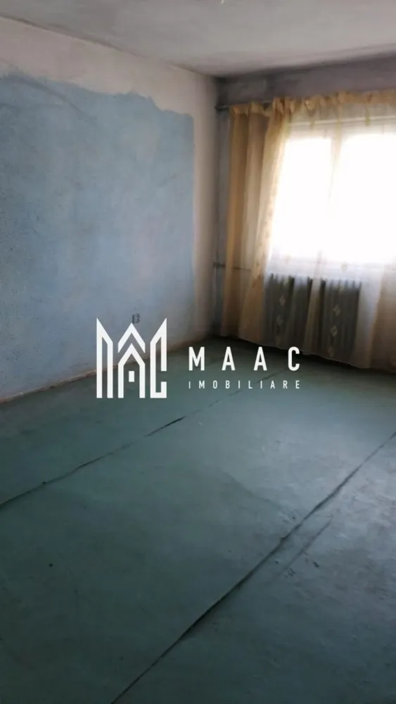 Apartament 2 camere | 50 mp | Ostroveni | etaj 4 | - MAAC Imobiliare vă propune spre vânzare un apartament cu 2 camere decomandat, ideal pentru cei care își doresc să își amenajeze locuința după propriul gust și preferințe.
Beneficiază de o compartimentare practică și de multiple îmbunătățiri esențiale, fiind o oportunitate excelentă atât pentru locuit, cât și pentru investiție.
Caracteristici:
Apartament cu 2 camere decomandat
Compartimentare eficientă și funcțională
Necesită renovare și modernizare
Preț negociabil
Compartimentare:
Living generos
Dormitor
Bucătărie
Baie
Hol
Balcon mare închis
Dotări și îmbunătățiri:
Hidroizolație realizată
Termoizolație
Ferestre cu geam termopan
Balcon închis cu tâmplărie PVC
Ușă metalică/blindată la intrare
Avantaje:
Compartimentare decomandată, oferind confort și intimitate
Balcon generos ce poate fi utilizat ca spațiu suplimentar de relaxare sau depozitare
Costuri reduse pentru îmbunătățirile majore deja realizate
Posibilitatea amenajării complete după propriile preferințe
Potrivit atât pentru locuință personală, cât și pentru investiție în vederea închirierii
Datorită structurii bune și dotărilor deja existente, acest apartament reprezintă o bază excelentă pentru crearea unei locuințe moderne și confortabile.
Pentru mai multe informații și programarea unei vizionări, echipa MAAC Imobiliare vă stă la dispoziție.ID 3181562
