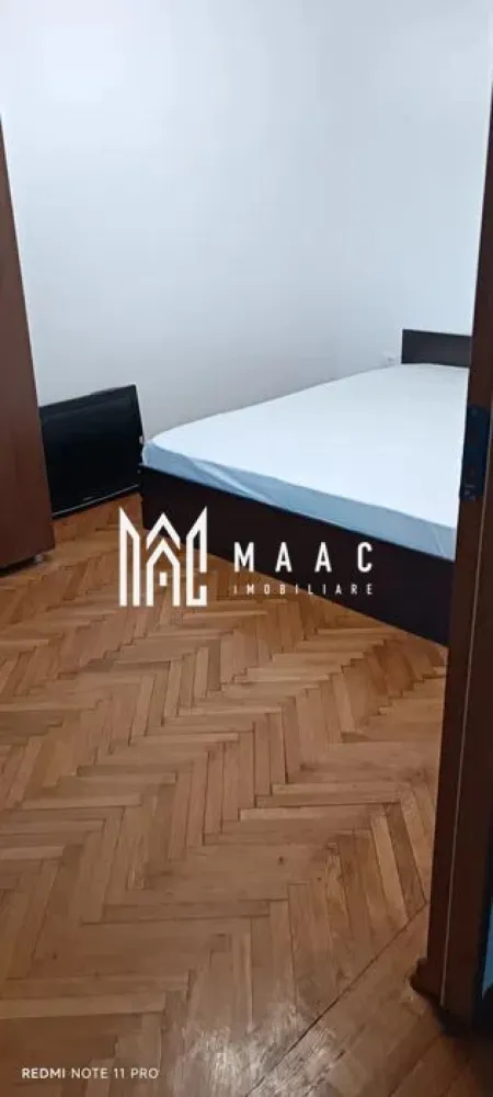 APARTAMENT 2 CAMERE| ETAJ 1| ZONA CENTRALA - Apartament 2 camere de vânzare – Zona Centrală, lângă Teatrul Anton Pann, Râmnicu Vâlcea

MAAC Imobiliare vă propune spre vânzare un apartament cu 2 camere, situat într-una dintre cele mai apreciate zone ale municipiului Râmnicu Vâlcea, pe strada Mihai Viteazu, în imediata vecinătate a Teatrului Anton Pann.

Locuința este amplasată la etajul 1 al unui imobil cu regim redus de înălțime (P+3), care beneficiază de pod și acoperiș, oferind astfel un plus de confort și protecție.

Suprafață utilă: 46 mp

Compartimentare:
 Living luminos
 Dormitor
 Bucătărie
 Baie
 Hol

Dotări:
 Aer condiționat
 Compartimentare practică și eficientă
 Poziționare excelentă, cu acces rapid către instituții, magazine, restaurante, parcuri și mijloace de transport

Apartamentul reprezintă o alegere ideală atât pentru locuit, cât și pentru investiție, datorită amplasării centrale și accesibilității către toate punctele de interes ale orașului.
Pentru mai multe informații și programarea unei vizionări, vă stăm cu drag la dispoziție!
MAAC Imobiliare CP3183164