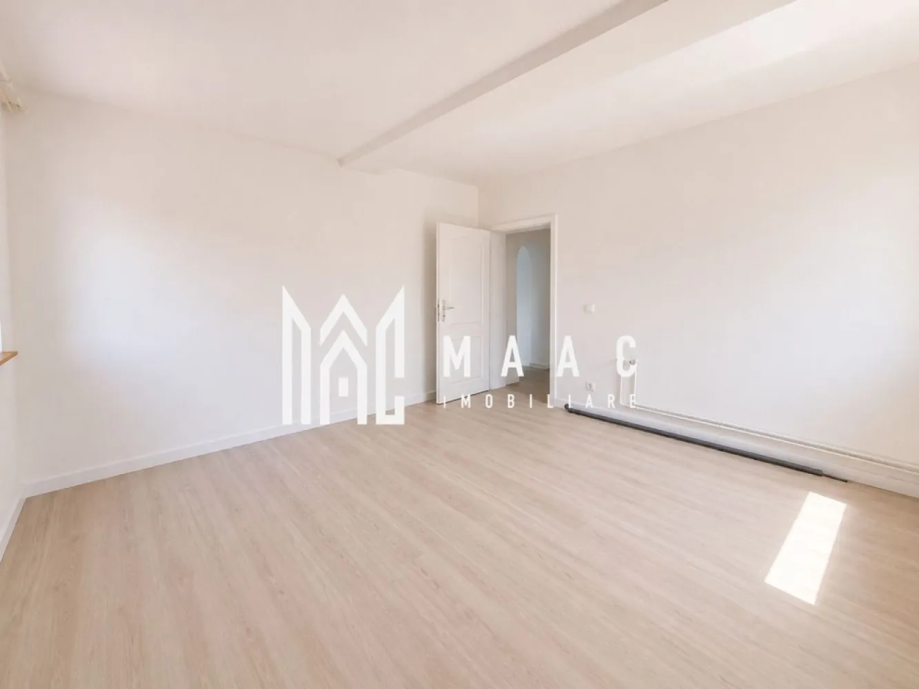 Spatiu comercial/ birouri | Etaj 1 | 80MP | Sub Arini