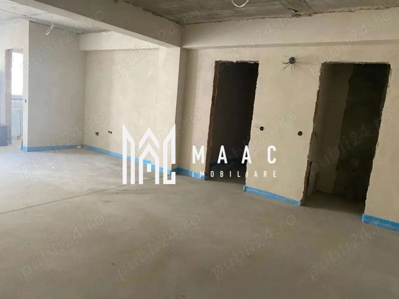 Apartament 2 camere decomandat | Turnișor, Sibiu | parter, INTABULAT - Apartament de vânzare în Sibiu, în zona Turnișor, cu 2 camere decomandate, 50 mp utili și amplasare la parter, prezentat cu utilizare comercială intabulată.

Detalii proprietate:
• Suprafață utilă: 50 mp
• Suprafață construită: 60 mp
• Compartimentare: zonă principală open-space, vestiar, baie și spațiu tehnic cu centrală termică montată
• Situat la parter într-un imobil finalizat în 2024, cu regim de înălțime P+3
• Predare la stadiul de alb, cu ușă de acces montată, pereți zugrăviți și trei uși interioare pregătite pentru montaj
• Încălzire în pardoseală, centrală termică funcțională și curent trifazic
• Loc de parcare inclus

Proprietatea este situată în Turnișor, Sibiu, la parterul imobilului, iar descrierea existentă menționează că este intabulată ca spațiu comercial, fără a necesita schimbarea destinației.

Cod anunț CP3184339. Contactați echipa MAAC Imobiliare pentru detalii suplimentare și programarea unei vizionări.