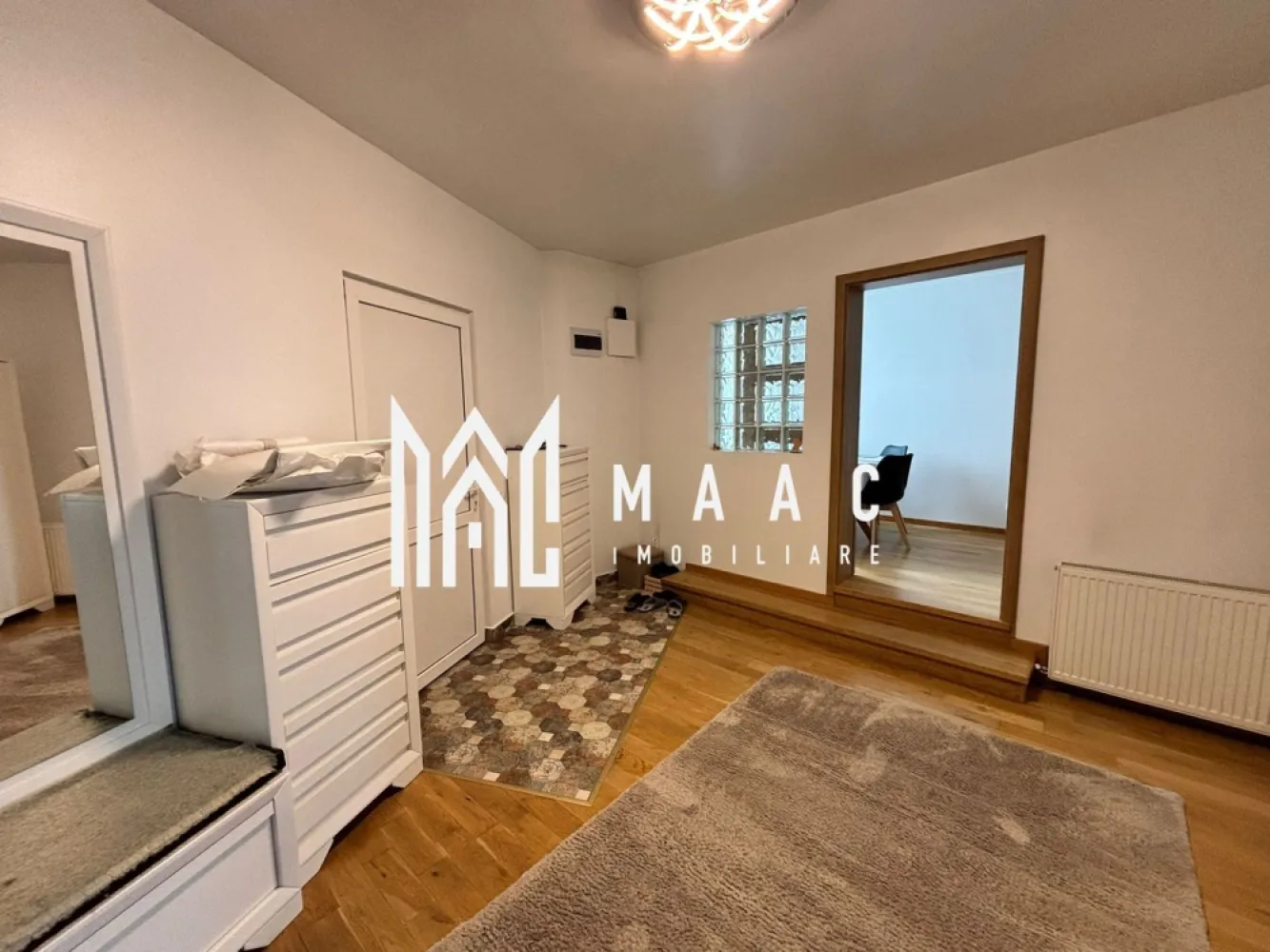 Apartament 4 camere decomandat | Terezian, Sibiu | 180 mp, curte 400 mp