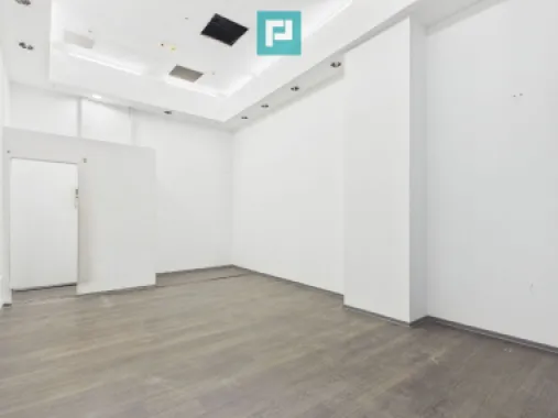 Spațiu comercial/de birouri/showroom în Arad