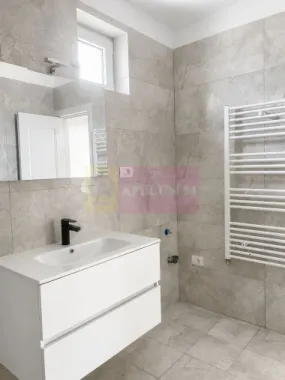 Duplex în vilă, 4 camere, renovat 2025, curte 250 mp, Mogoșoaia