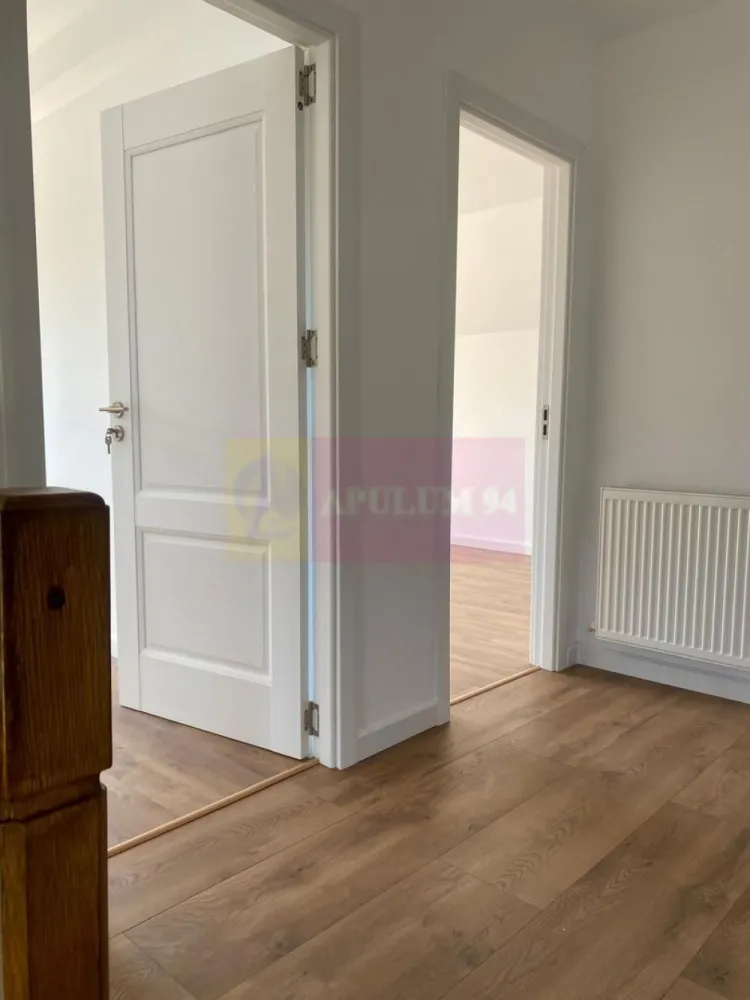 Duplex în vilă, 4 camere, renovat 2025, curte 250 mp, Mogoșoaia