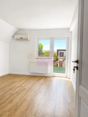 Duplex în vilă, 4 camere, renovat 2025, curte 250 mp, Mogoșoaia