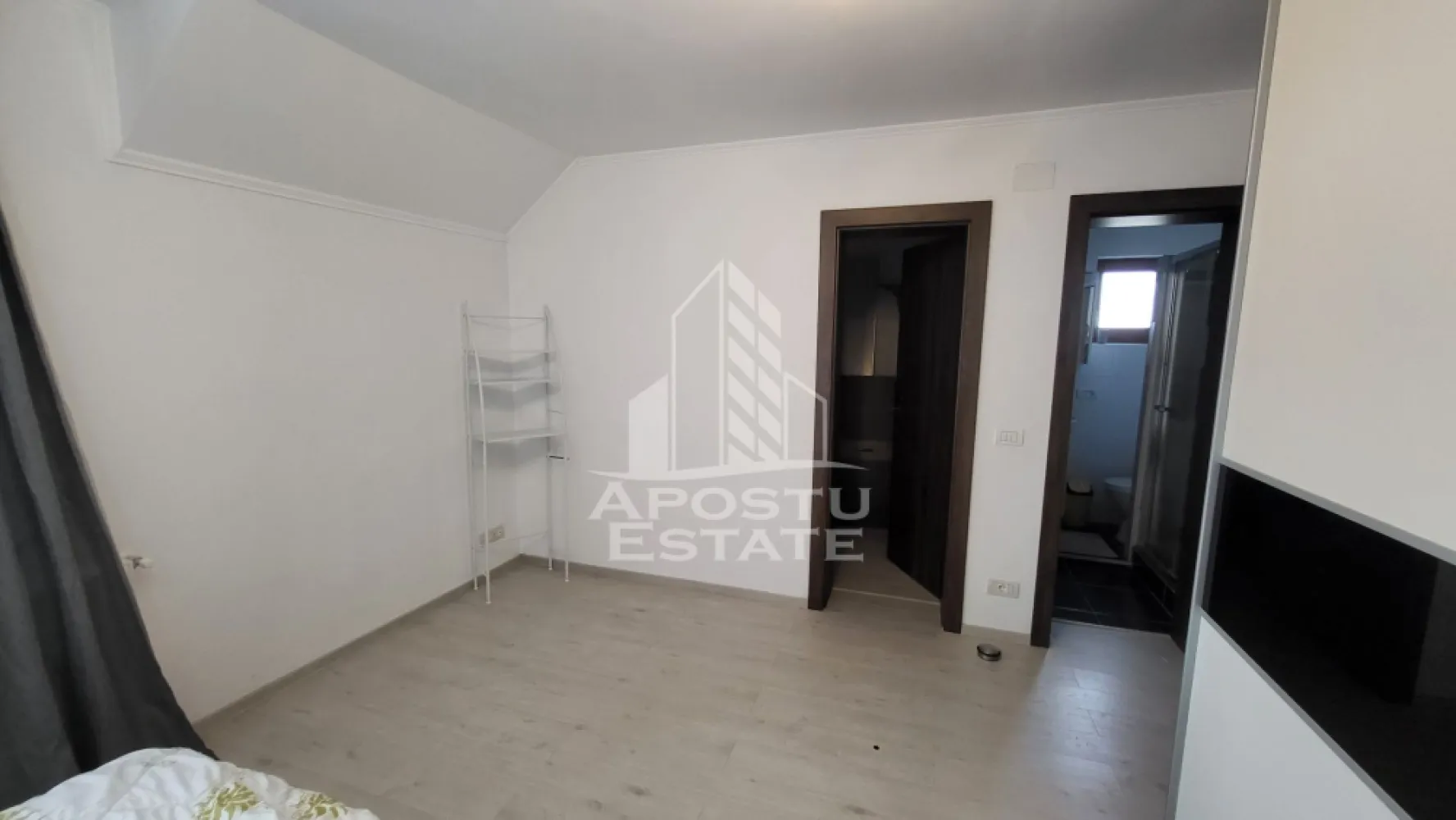 Duplex 5 camere, 3 bai, mobilat si utilat,Dumbravita
