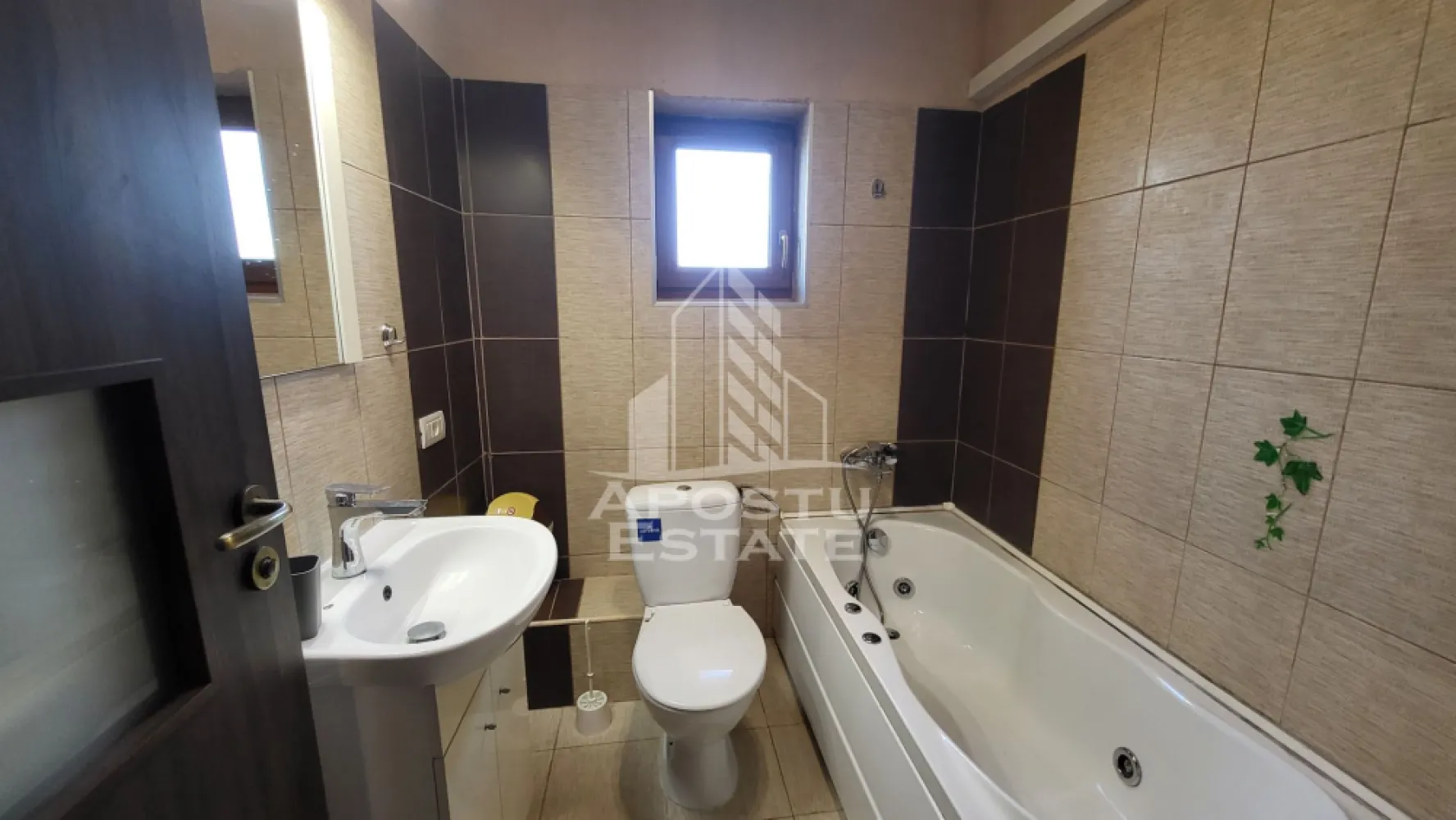 Duplex 5 camere, 3 bai, mobilat si utilat,Dumbravita